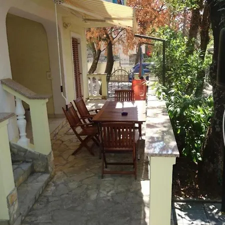 Luka Novi Vinodolski